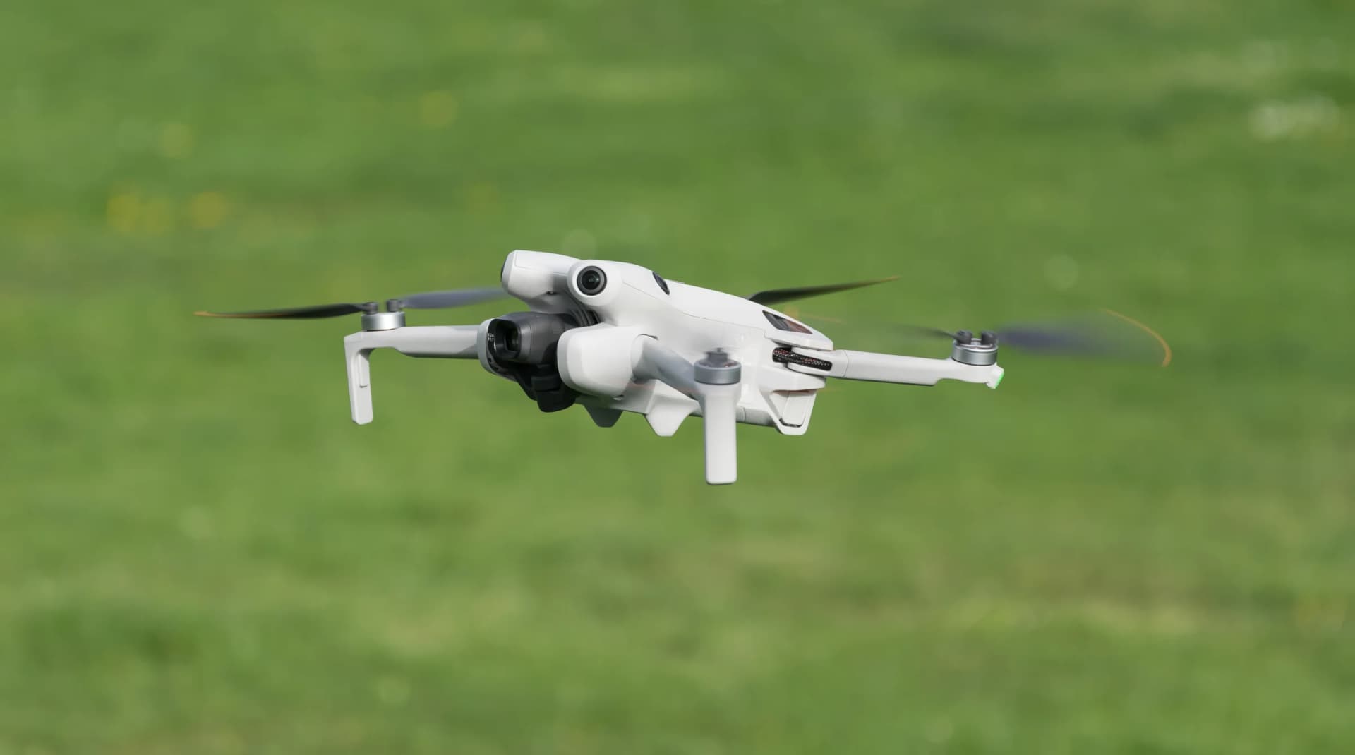 Drohnen unter 250 g: Regeln und die besten Modelle 2026
